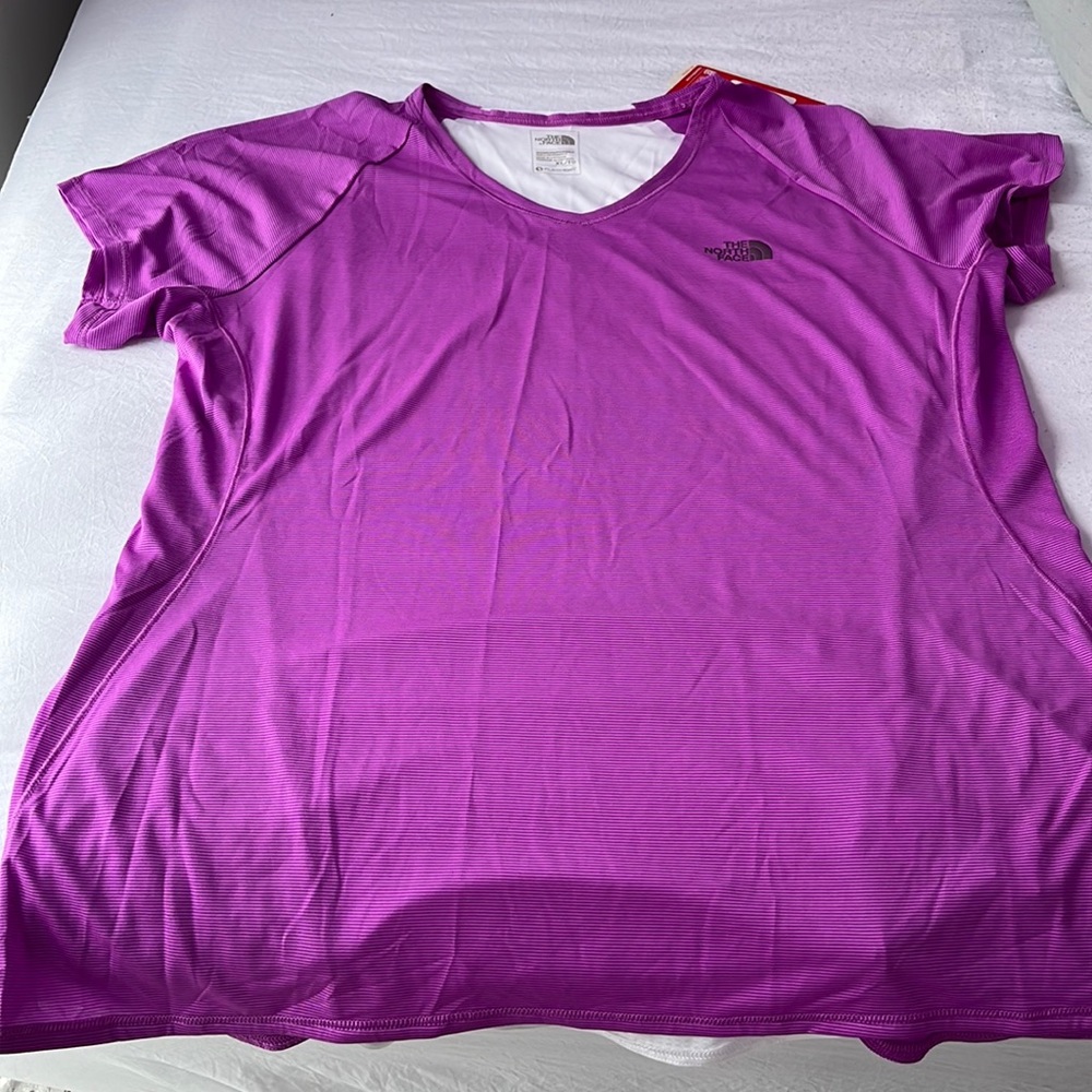 $20💙North face t-shirt